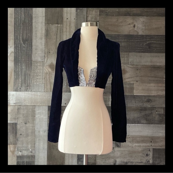 NWT! PrettyLittleThing sequin velvet shrug size 4 elegant glam cocktail party - Picture 1 of 14